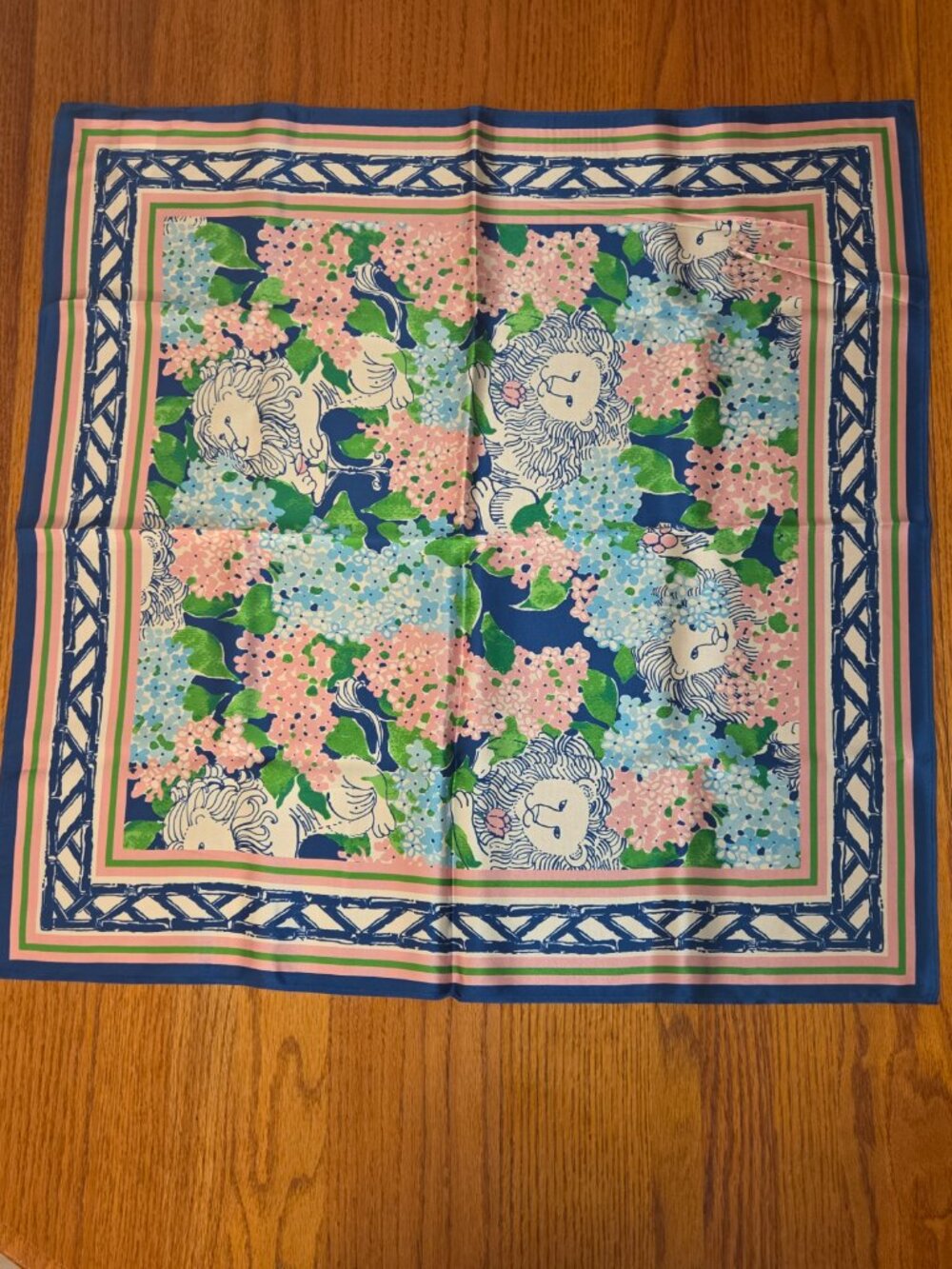 *Brand New Lilly Pulitzer Lydia The Lion Silk Scarf and Matching Scarf Ring